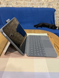 Чехол-клавиатура для планшета Logitech Combo Touch для Apple iPad (10th gen) Oxford Grey (920-011382) фото от покупателей 2