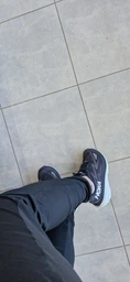 Жіночі кросівки HOKA ONE ONE CLIFTON 9 WIDE 1132211 BWHT 41,5 (EU 41 1/3, USA 9D, 26 см) чорні з білим