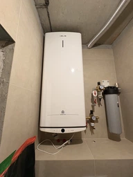 Ефективний Водонагреватель Ariston Velis PRO 80 EU с мокрым ТЭНом 80 л белый