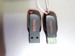 Флеш память USB SANDISK Cruzer Blade 32GB USB 2.0 Black (SDCZ50-032G-B35)
