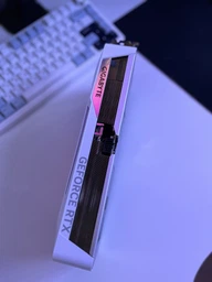 Видеокарта GF RTX 5070 12GB GDDR7 Eagle OC Ice Gigabyte (GV-N5070EAGLEOC ICE-12GD) фото от покупателей 5