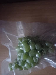 Вакууматор для їжі вологих та сухих продуктів м'яса овочів зелені вакуумний пакувальник вакуматор чорного кольору порт для зовнішнього вакуумування з 2 адаптерами комплект + плівка Silver Crest AM 579 фото від покупців 2