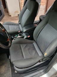 Авто чехлы из эко кожи Mitsubishi Colt (2002-2012) Pok-ter ELIT Premium с серой вставкой фото от покупателей 3