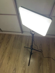 Лампа-прожектор светодиодная LED для фото и видео съемки с пультом и штативом, прямоугольное студийное освещение 2700–6500K Ra95+, лампа для блоггеров, визажистов, TikTok и YouTube Черная PL-260T фото от покупателей 5