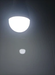 Аккумуляторная цокольная Е27 лампочка LED 2x18650, 20W светодиодная аварийная лампа на батарейках фото от покупателей 14