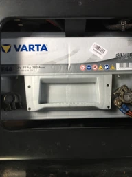 Автомобільний акумулятор Varta Silver Dynamic 77А Єв (-/+) E44 (780EN) (577400078) фото від покупців 10