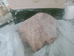 Молочний кусковой шоколад в монолите 35%, 1 кг