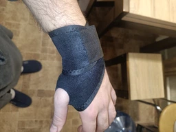 Регулируемый бандаж для запястья Hand фиксатор на руку / лучезапястный сустав для спорта на липучке, 35.5х7 см, черный (106986647)