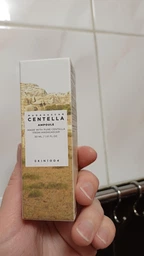 Успокаивающая ампульная сыворотка с 100% центеллой азиатской SKIN1004 Madagascar Centella Asiatica 100 Ampoule&nbsp; 30мл фото от покупателей 2