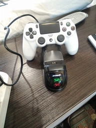 Зарядная станция DOBE® TP4-889 для геймпадов DualShock 4 (PS4) с LED индикаторами (Black) 428993972 фото от покупателей 1