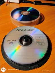 Verbatim DVD+R 4,7 GB 16x Cake Silver 10 шт (43498) фото від покупців 1