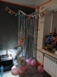 Цифра 2 На Підставці З Кульок Золотисто-Блакитний фото від покупців 5