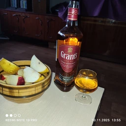 Виски Grants Triple Wood 0.7 л 40% (5010327250007_5010327255286_5010327000404)