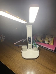 Светодиодная настольная лампа трансформер на аккумуляторе с дисплеем 12в1 Tech Lamp - многофункциональная с двойным источником света, календарем, термометром и держателем для ручек, белая фото от покупателей 1