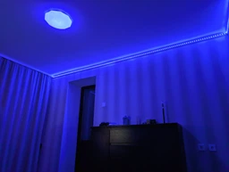 Розумна світлодіодна LED стрічка гірлянда Smart RGB 5050 з Bluetooth додатком + пульт. Комплект 5 метрів водостійкий працює від USB і Powerbank (Павербанка) чорна