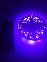 Розумна світлодіодна LED стрічка гірлянда Smart RGB 5050 з Bluetooth додатком + пульт. Комплект 5 метрів водостійкий працює від USB і Powerbank (Павербанка) чорна фото від покупців 1
