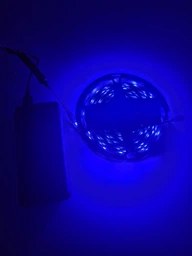 Розумна світлодіодна LED стрічка гірлянда Smart RGB 5050 з Bluetooth додатком + пульт. Комплект 5 метрів водостійкий працює від USB і Powerbank (Павербанка) чорна фото від покупців 2