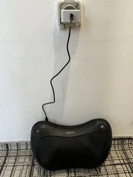 Масажна подушка RZTK Massage Mini 2000 мА/год Type-C фото від покупців 5