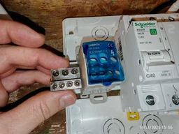 Щит пластиковий E.NEXT ЩРН-П- 06 модулів зовнішній IP40 (s029113) фото від покупців 3