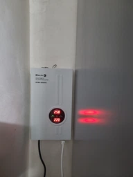 Стабилизатор напряжения ElectrO DTRS-2000, 2 кВА, навесной (DT RS2) фото от покупателей 16