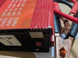 Інвертор напруги Demuda 1000W 12/220V з апроксимованою синусоїдою, 1 універсальна розетка, клемні дроти, Q10 (YT29155) фото від покупців 8