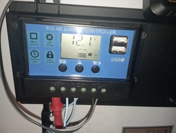 Контролер заряду для сонячних панелей батареї 12В/24В 10А з LCD-дисплеєм і 2 USB PWM KW1230 від АКБ систем ШІМ екран 10A solar charge controller фото від покупців 2