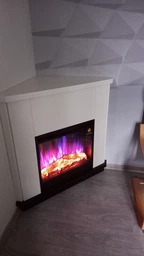 Электрокамин ArtiFlame AF24 Multicolor с 3D эффектом пламени, обогревом и звуком горения огня