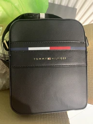 Сумка в стиле Tommy Hilfiger Foundation Mini Reporter мужская, черная фото от покупателей 3