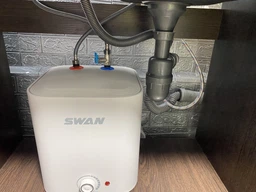 Бойлер Swan SSB-06w1 прямоугольный 6л с сухим ТЭНом 2кВт фото от покупателей 6