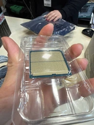 Процесор AMD Ryzen 7 9800X3D (100-000001084) (Socket AM5, 16T, 5.2 ГГц, Tray) фото від покупців 3