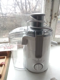 Соковыжималка центробежная TEFAL FRUTELIA+ ZE370138 фото от покупателей 4