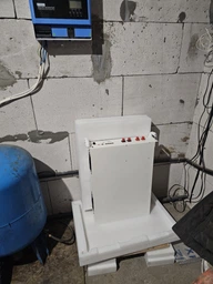 Акумуляторна батарея Pytes E-BOX-48100R 5,12 кВт/год / 100 Агод / LiFePO4 / 51.2В / 51 кг (110402100007)