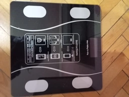 Ваги підлогові смарт розумні скляні для дому Scale one Black електронні фітнес Bluetooth з додатком для смартфона 180 кг білі фото від покупців 1