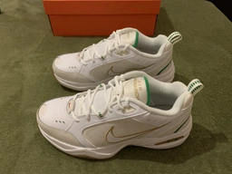 Мужские кроссовки кожаные Nike Air Monarch IV 415445-102 45.5 (11.5US) 29.5 см Белые (885259556795) фото от покупателей 1