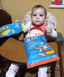 Кукурудзяні снеки Gerber з Полуницею та Бананом для дітей із 7 місяців 28 г (8445291463554) фото від покупців 14