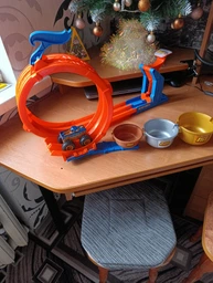 Игровой набор Hot Wheels Соревнования за кубок Monster Trucks Петли и трюки (JBX64)