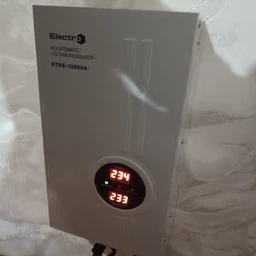 Стабилизатор напряжения ElectrO DTRS-2000, 2 кВА, навесной (DT RS2) фото от покупателей 6