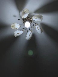 Лампа-ліхтар для кемпінгу акумуляторна LED Lamp 1200mAh автономна світлодіодна з трьома режимами роботи та гаком XO YH04 White