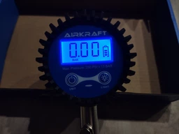 Цифровой манометр Airkraft TPGD0250-S для проверки давления в шинах с шлангом 0-250 psi (17 bar) фото от покупателей 3