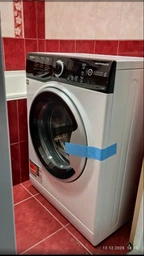 Стиральная машина Whirlpool фронтальная, 6кг, 1200, A+++, 43см, дисплей, инвертор, люк черный, белый (WRBSB6228BUA)
