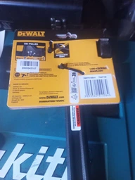 Молоток демонтажный DeWALT DEMO-CLAW цельнометаллический, вес головки 624 г, с прямым гвоздодером, общая длина 430 мм DWHT51008-0 фото от покупателей 1