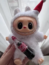Детская мягкая игрушка сюрприз Лабубу Labubu Coca-Cola плюшевая, брелок для ключей сумки рюкзака для детей и взрослых 17 см фото от покупателей 16
