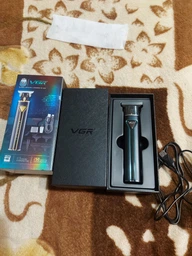 Триммер с режимом Turbo VGR V-009 со встроенным аккумулятором