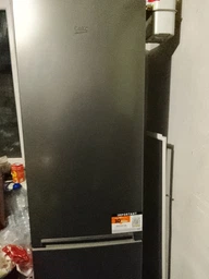 Двокамерний холодильник Beko RCNA305K40XBRN