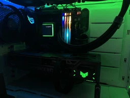 Материнская плата Asus ROG Strix B850-E Gaming Wi-Fi (sAM5, AMD B850, PCI-Ex16) фото от покупателей 4