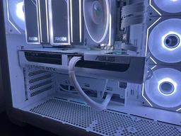 Видеокарта Asus Nvidia GeForce RTX 5070 PRIME OC WHITE 12GB GDDR7 (PRIME-RTX5070-O12G-WHITE) фото от покупателей 4