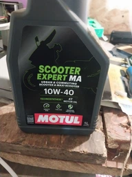 Моторное масло Motul Scooter Expert 4T 10W-40 1 л (105960)