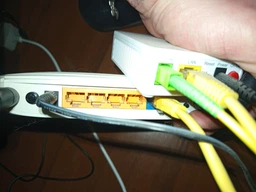 Кабель для роутера от повербанка с преобразователем на 12V, DC 2.1x5.5mm, USB 5V->12V, 1м Черный фото от покупателей 16