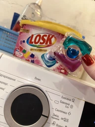 Капсули для прання Losk Power Caps Color Ароматерапія Ефірні олії та аромат Малазійської квітки 22 шт. (9000101802467) (247910) фото від покупців 6
