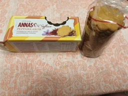 Пряники імбирні ANNAS з шафраном, 150 г Annas_safran_150